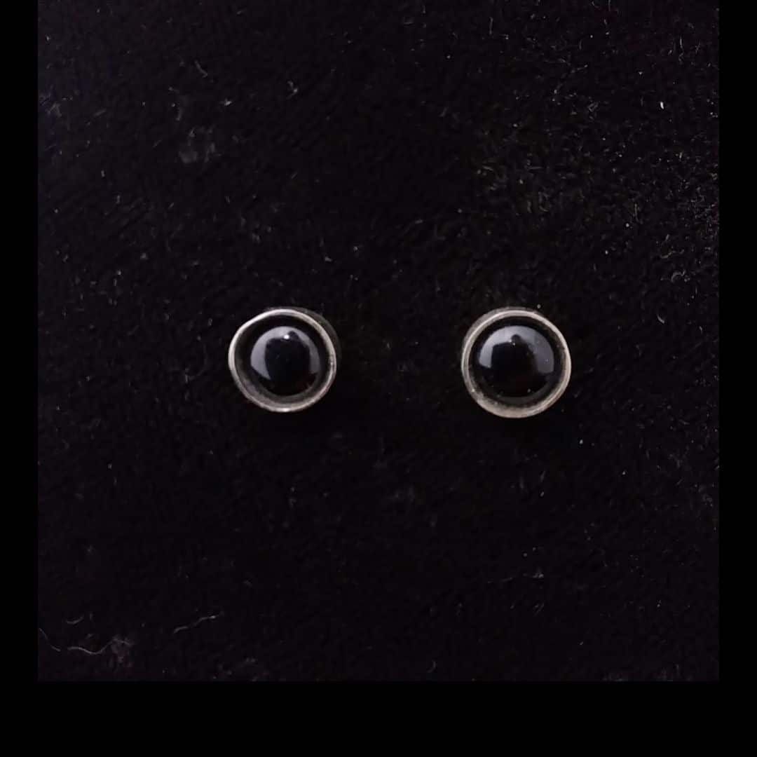 Aros con engaste de piedras